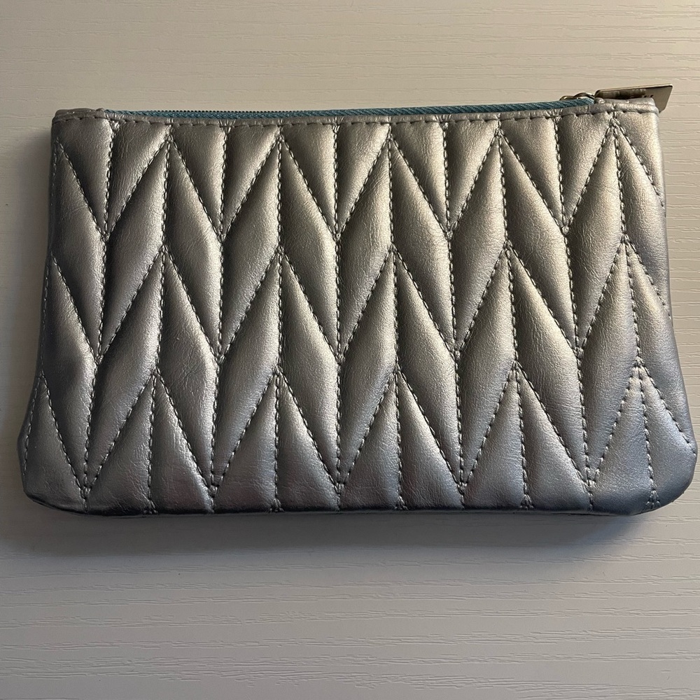 Ipsy makeup bag
